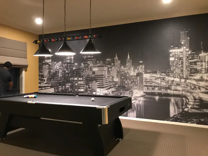 Custom mural Wallpaper Installation