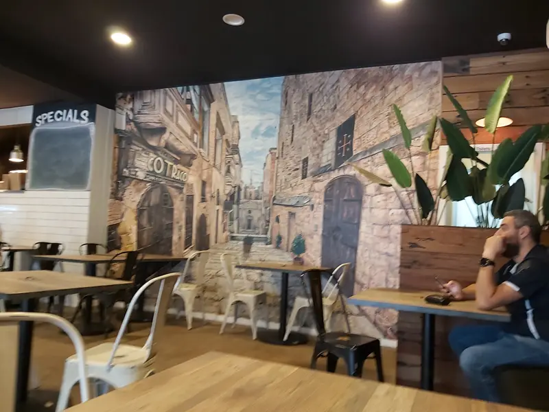 Custom mural Wallpaper Installation