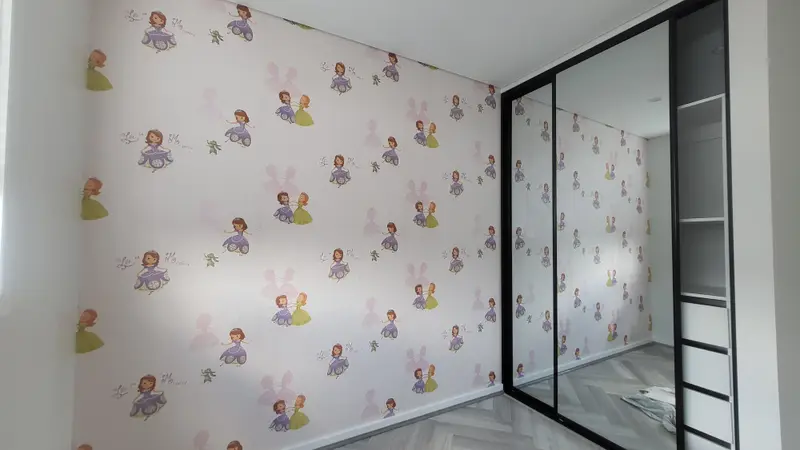 Kids Room Wallpaper Installation