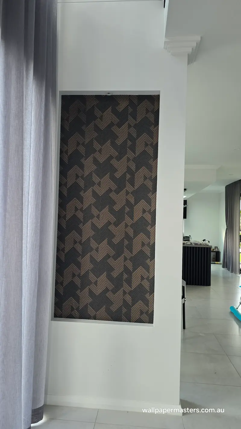 Niche Wallpaper Installation