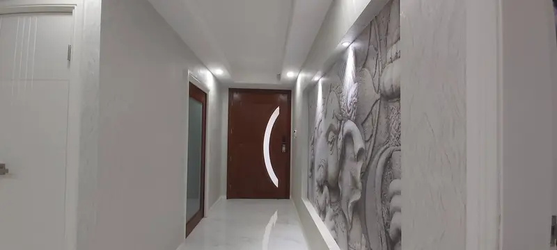 Custom mural Wallpaper Installation