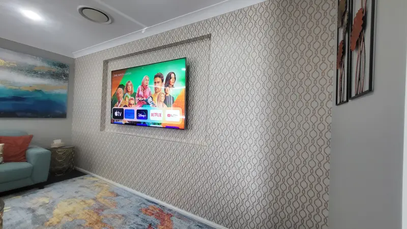 Living Wallpaper Installation