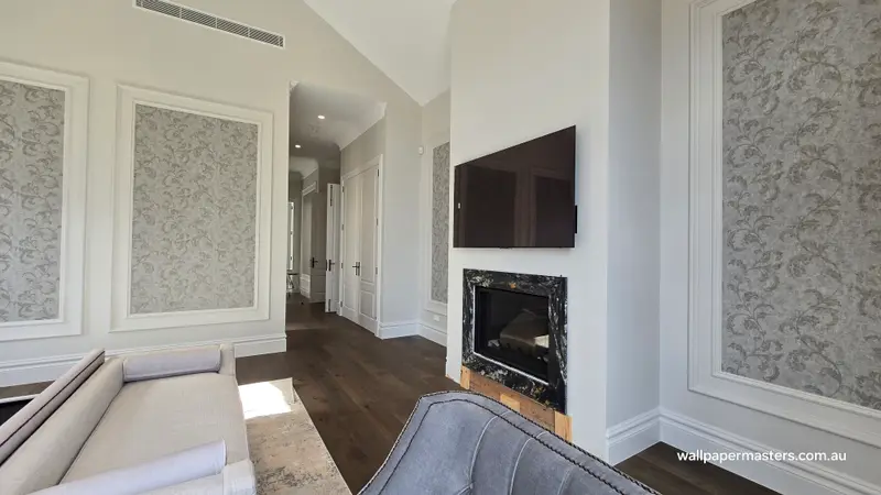 Niche Wallpaper Installation