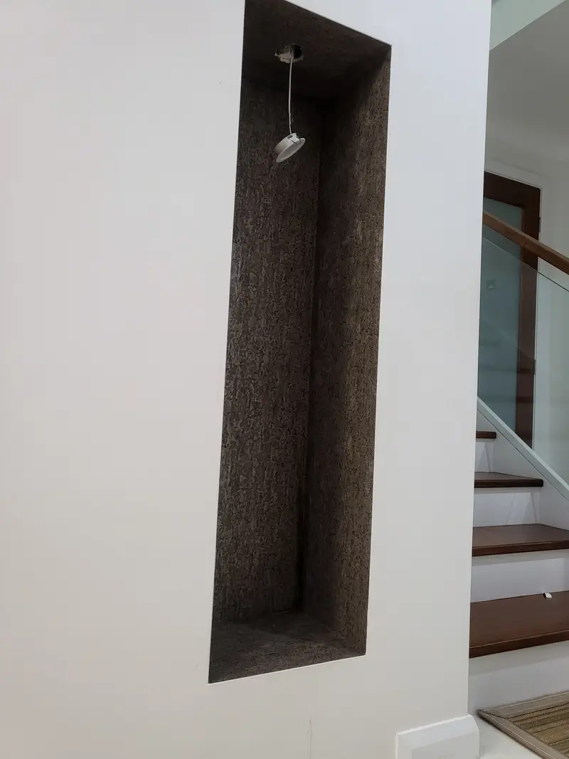 Niche Wallpaper Installation