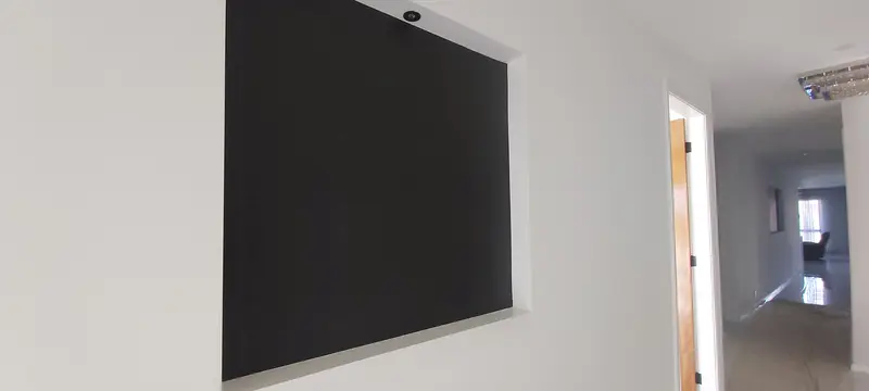 Niche Wallpaper Installation