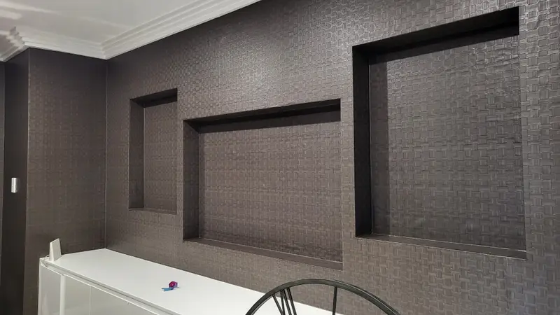 Niche Wallpaper Installation