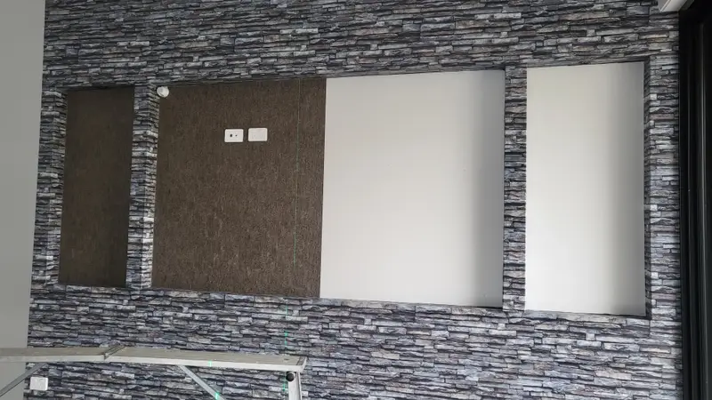 Niche Wallpaper Installation
