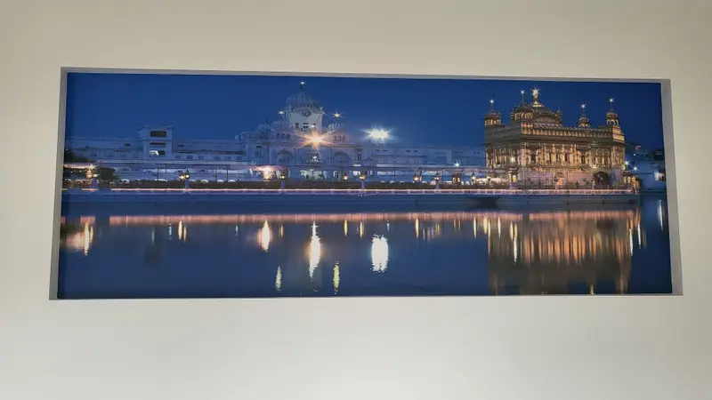 Niche Wallpaper Installation