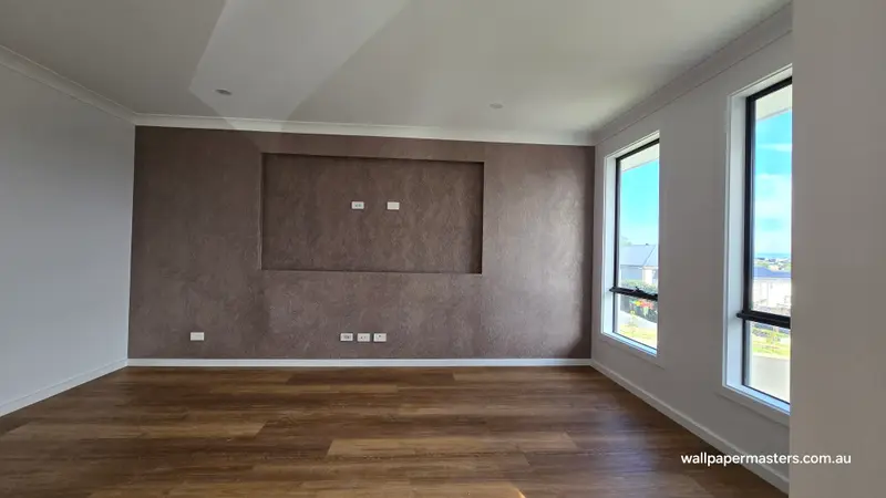 Niche Wallpaper Installation